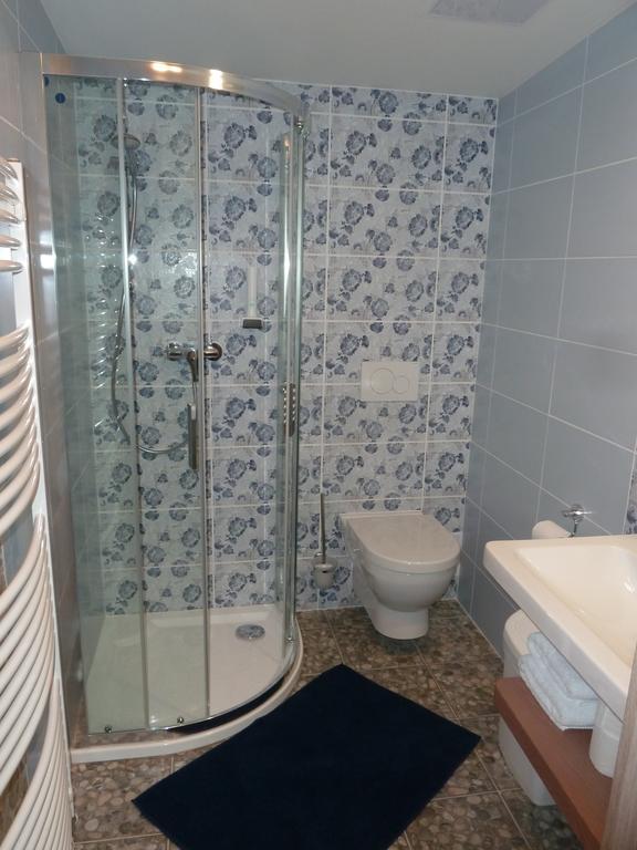Restaurace A Penzion Bludovecek מראה חיצוני תמונה